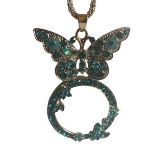 Austrian Crystal magnifying pendant necklace